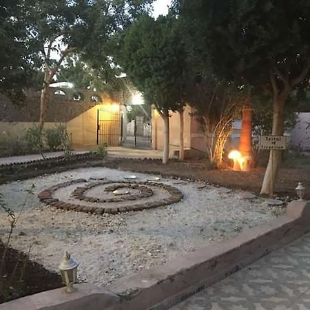 Luxor Light Retreat Bagian luar foto